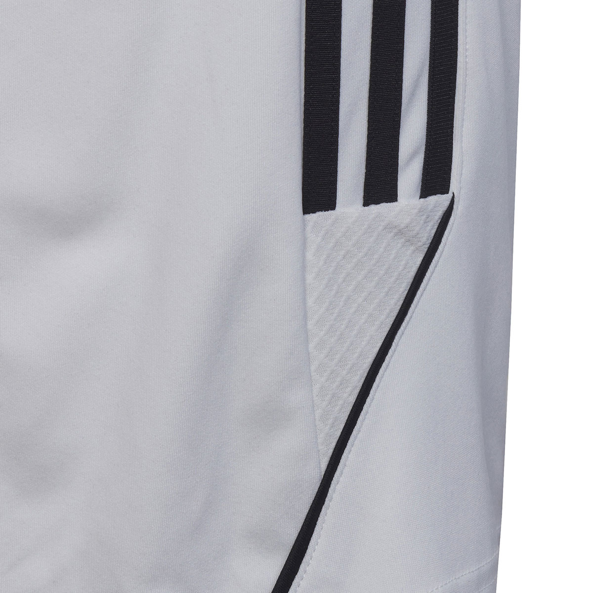 Adidas Kinder Shorts Tiro 23 weiß-schwarz