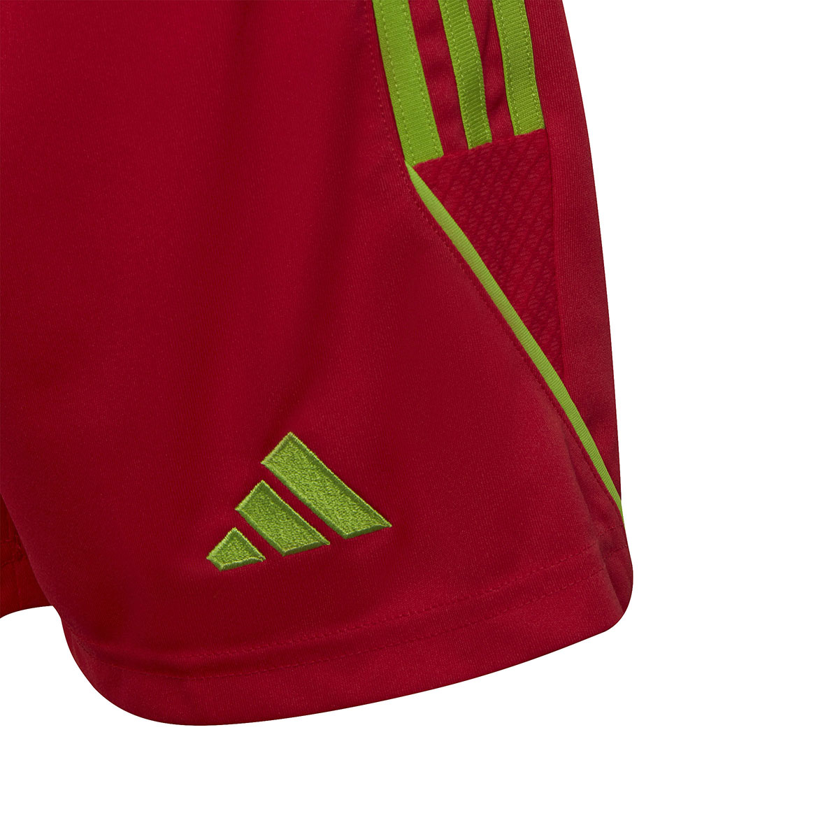Adidas Kinder Shorts Tiro 23 rot-grün