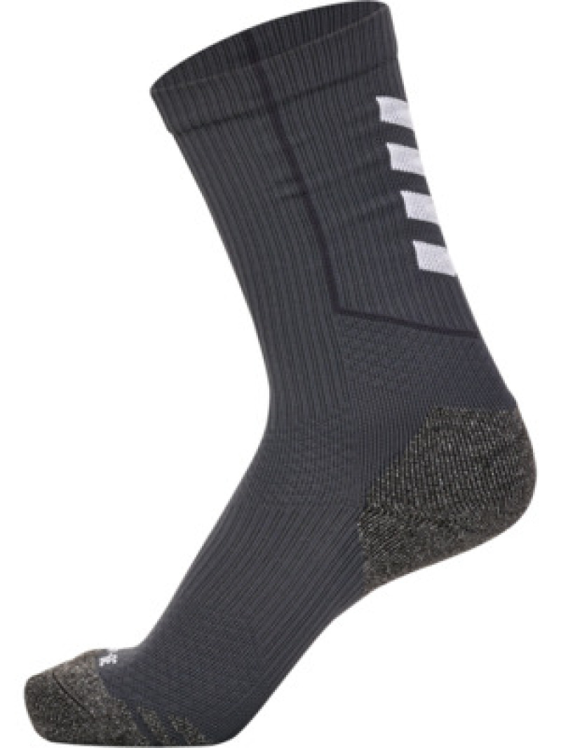Hummel hmlPRO TRAINING SOCKS LOW asphalt/white